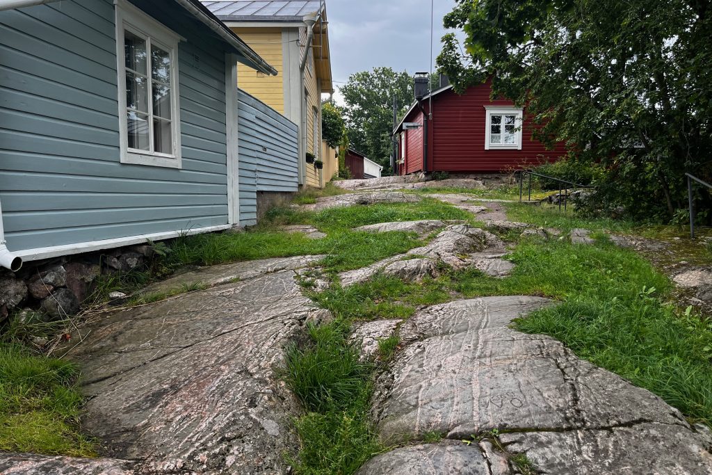 The path leading away from the Devil's Stairs